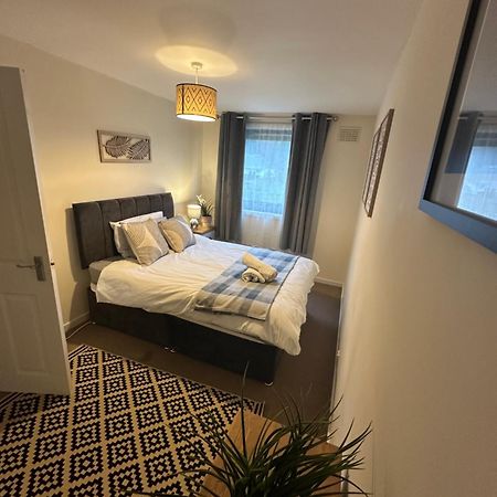 Spacious 3 Bedroom Flat Close To City Center Dalneigh Luaran gambar
