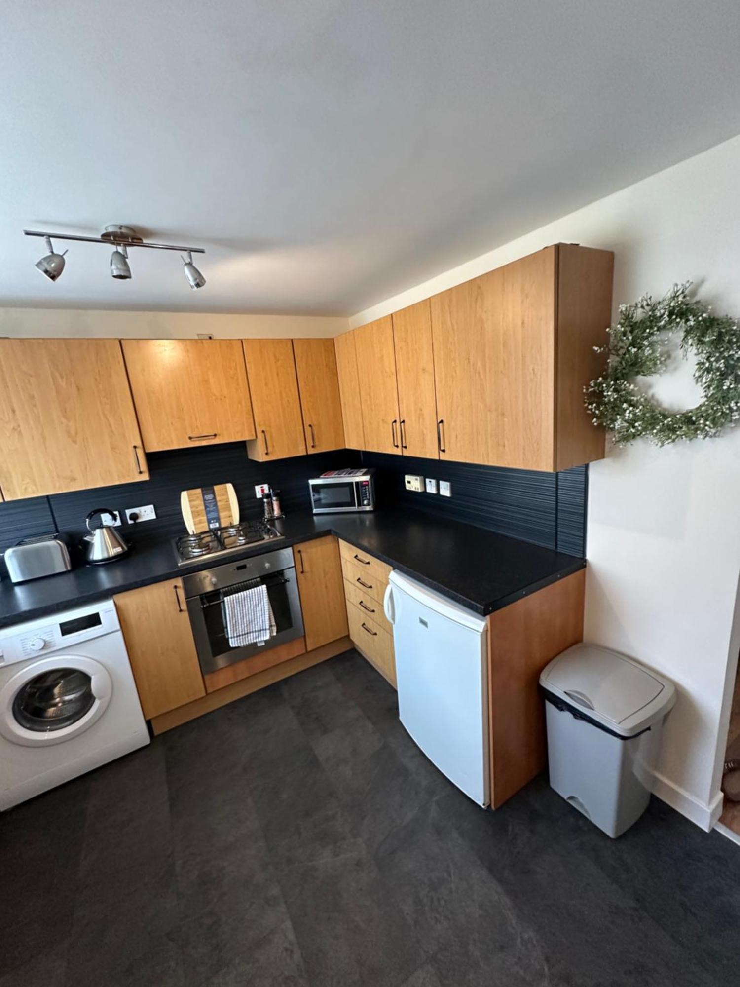 Spacious 3 Bedroom Flat Close To City Center Dalneigh Luaran gambar
